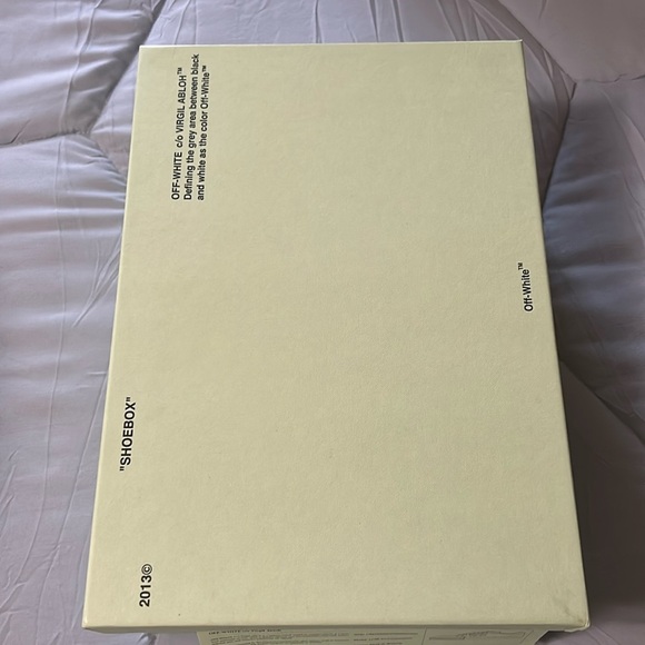 OFF White Virgil Abloh Low Vulcanized Black Sneakers. Nearly new. Size 45. - Picture 3 of 17